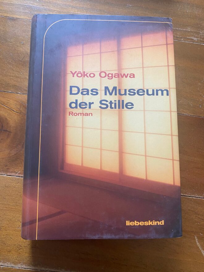 Das Museum der Stille von Yoko Ogawa: Buchcover