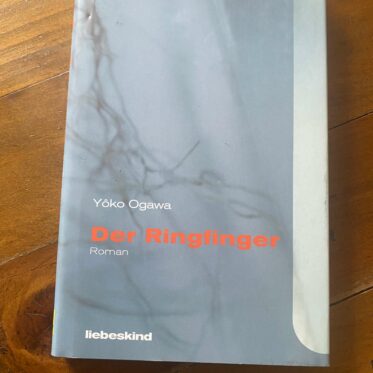 Der Ringfinger von Yoko Ogawa: Buchcover