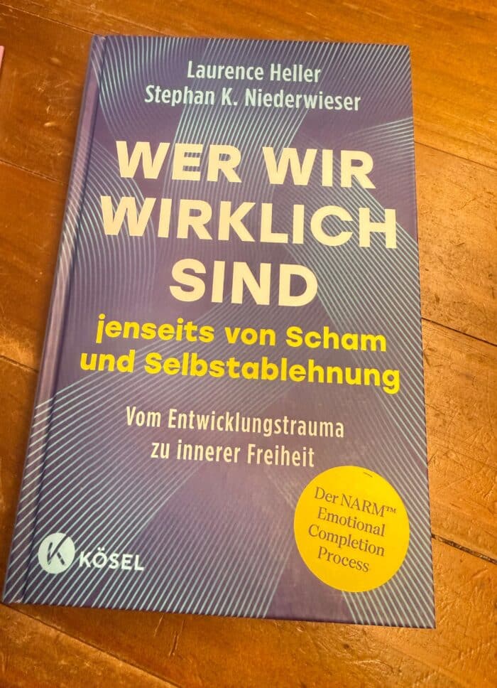 Wer wir wirklich sind von Laurence Heller und Stephan K. Niederwieser Rezi auf dunkelrot.de