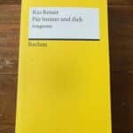 Für immer und dich Rezension: gelbes Reclam-Buch mit Songtexten von Rio Reiser