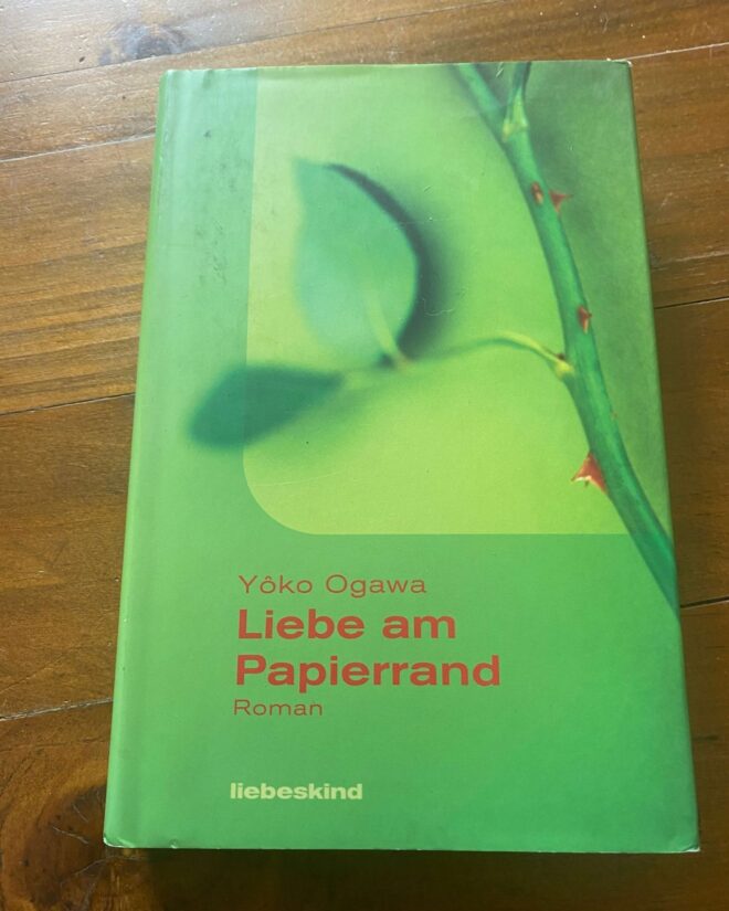Liebe am Papierrand Rezension: Cover des Romans von Yoko Ogawa